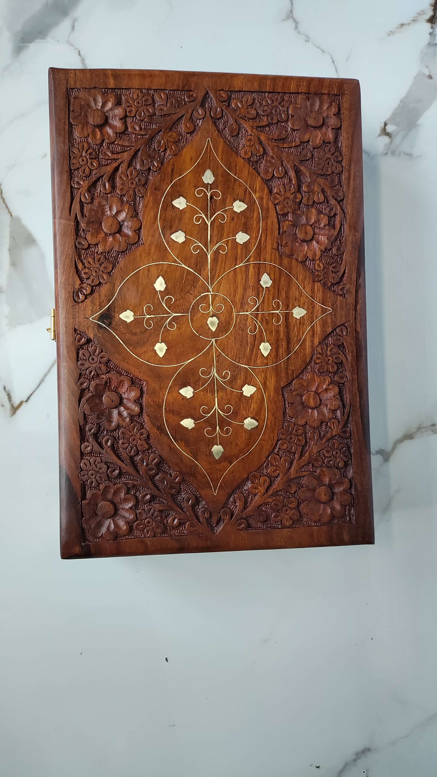 Set of two grooved wooden trays showing both square and rectangular size options.