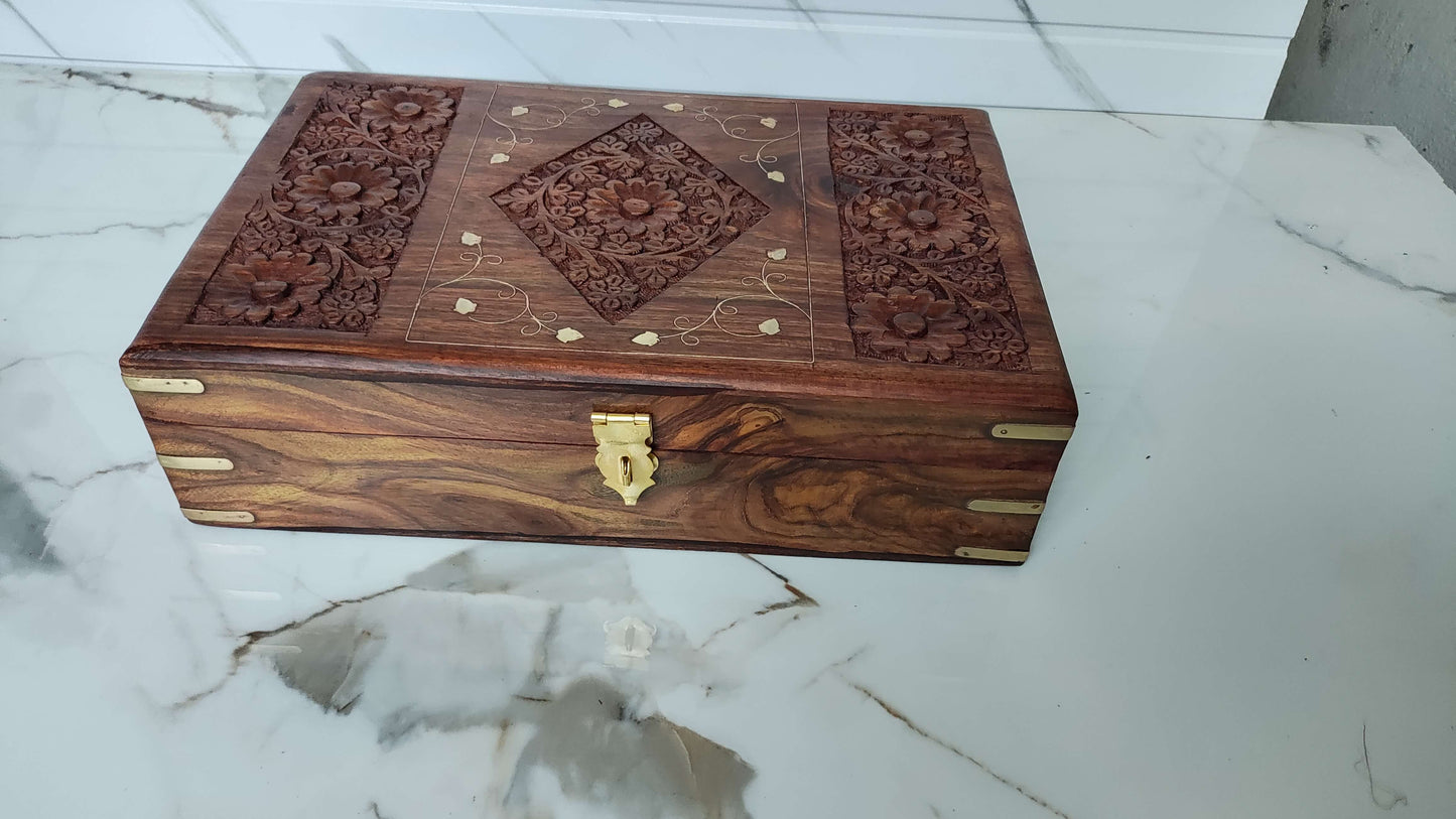 Closeup of the hand-carved ribbed wood texture and side profile.