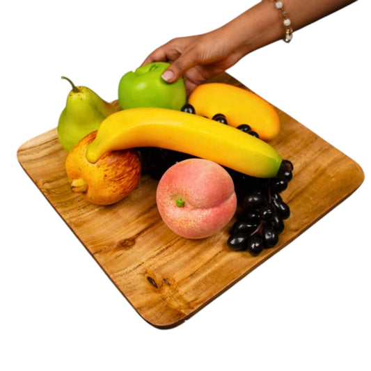 Size chart showing 25x25cm dimensions of the square rustic wooden tray.