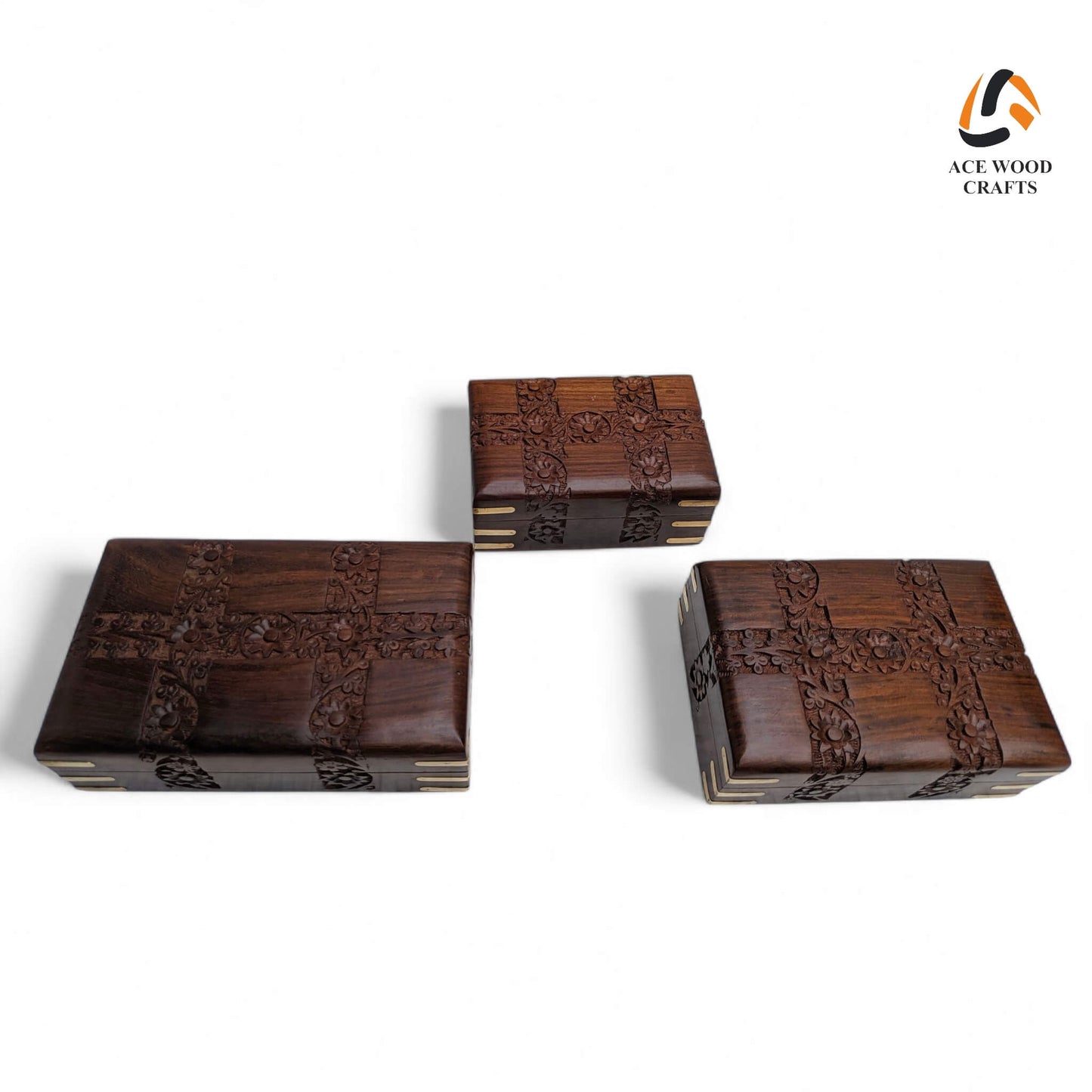 et of 3 wooden jewellery organizers arranged to show varying sizes (Small, Medium, Large), handcrafted in Saharanpu